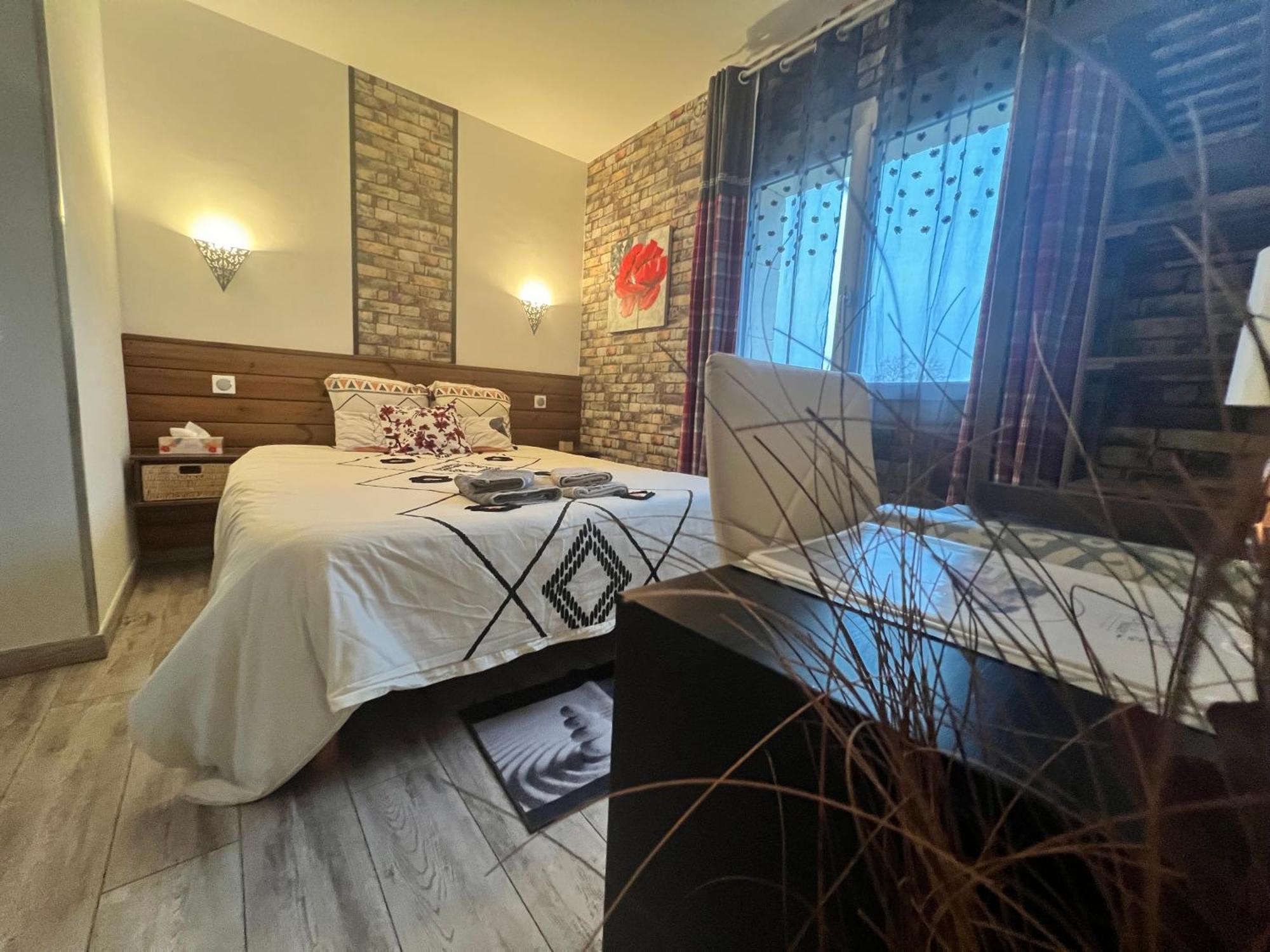 Chambres D'Hotes Le Saint Victor - Provence, Vaucluse Pernes-les-Fontaines Kültér fotó